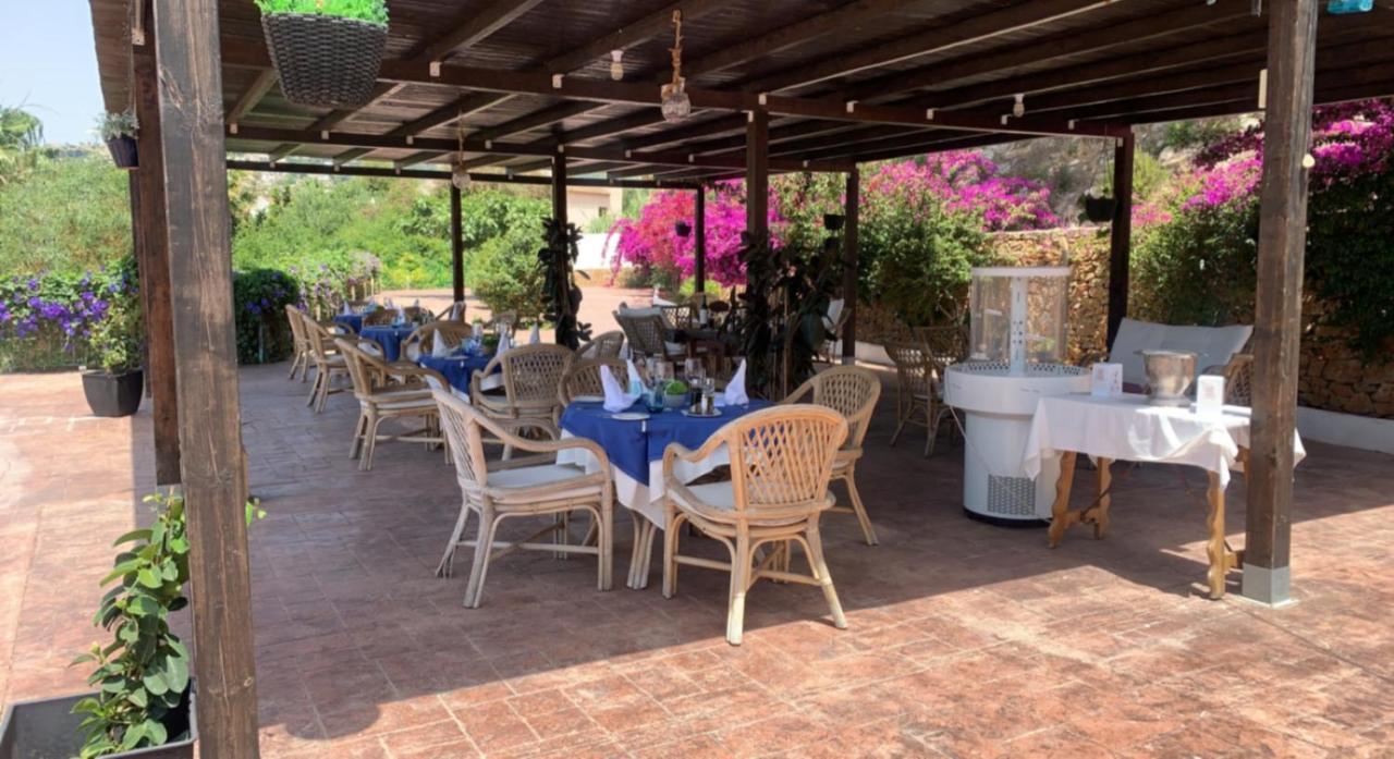 Hotel Restaurant Baladrar بينيسا المظهر الخارجي الصورة
